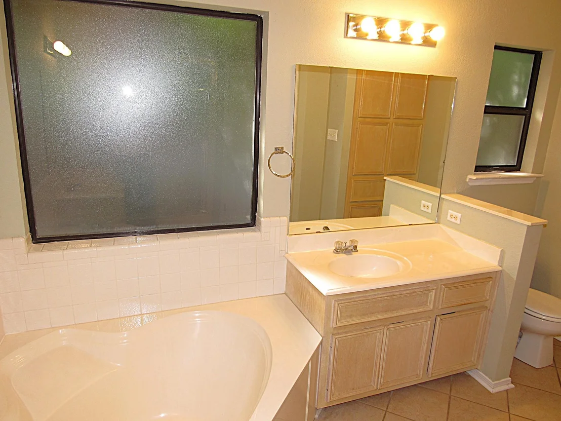 Photo of 1500 Chardonnay DR
