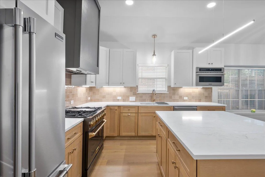 Photo of 10700 Harley Ave