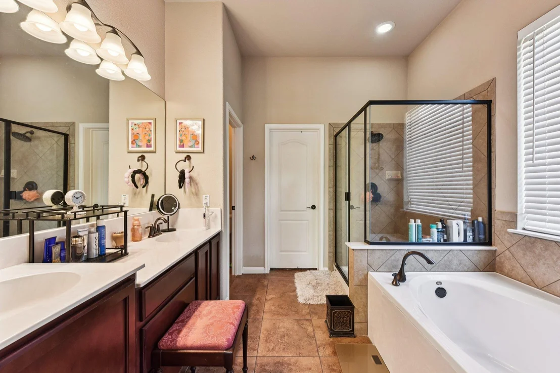 Photo of 1353 Talley LOOP