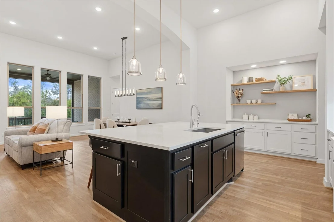 Photo of 503 Painted Creek WAY