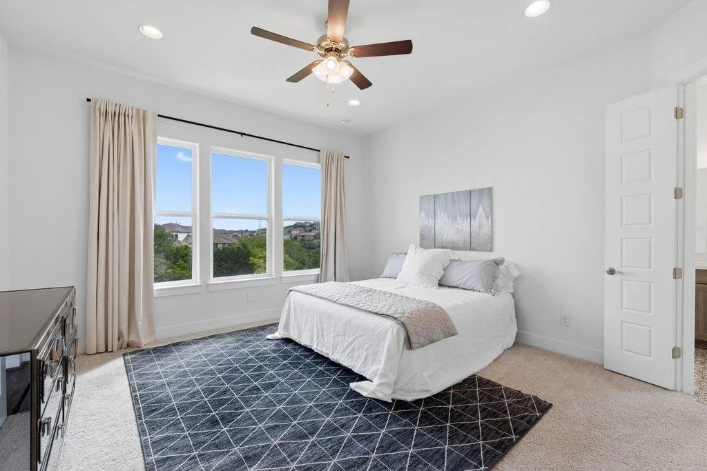 Photo of 305 Avena TRL