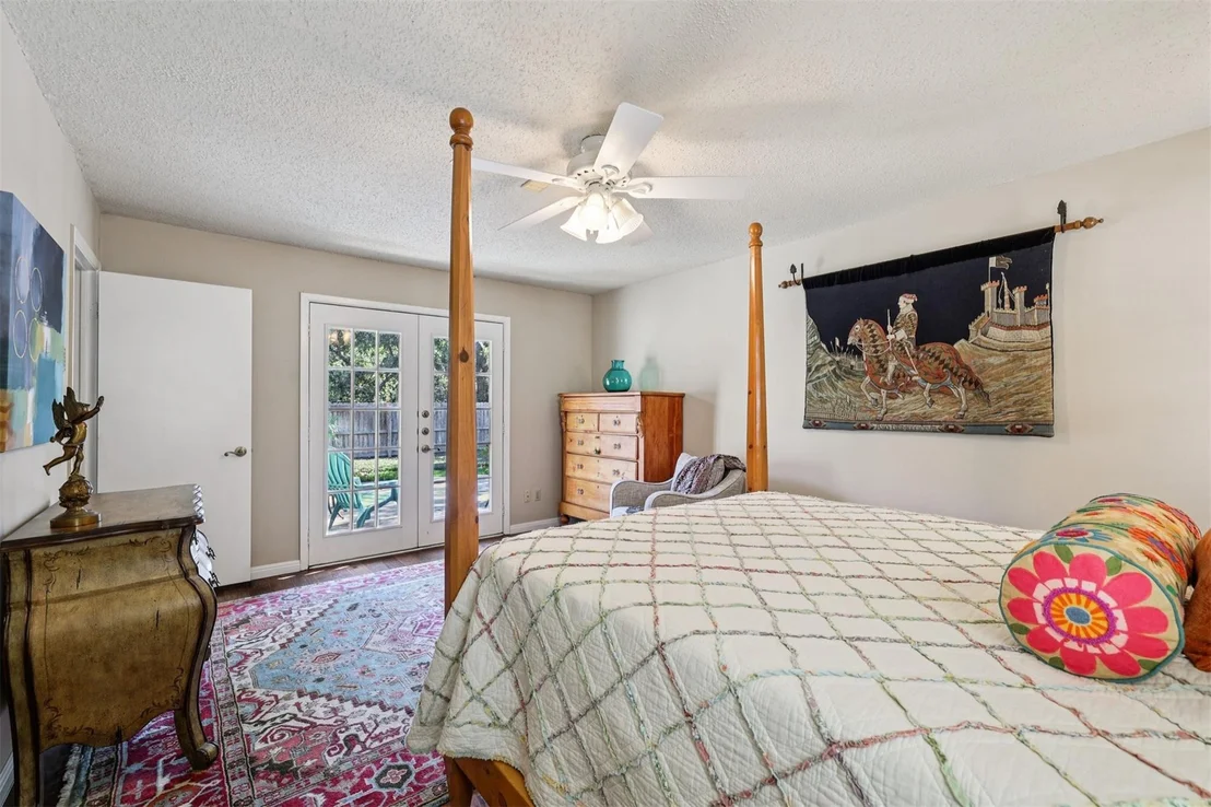 Photo of 5831 Secrest DR