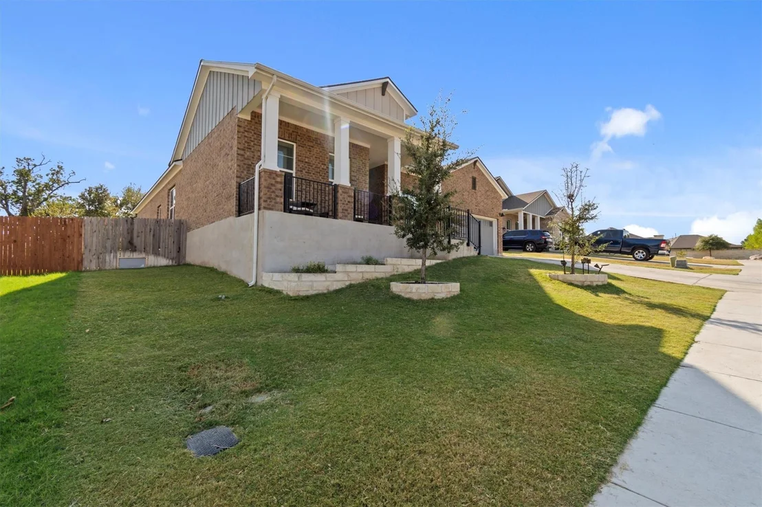 Photo of 104 Ridgeview CT