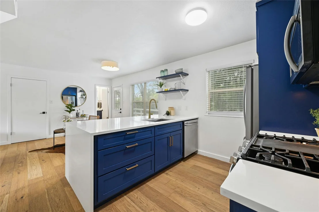 Photo of 1704 Fawn DR