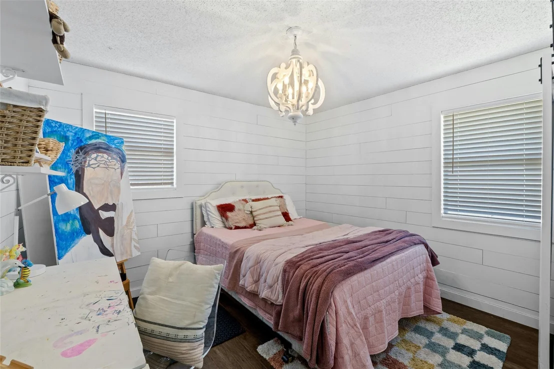 Photo of 607 Littlewin