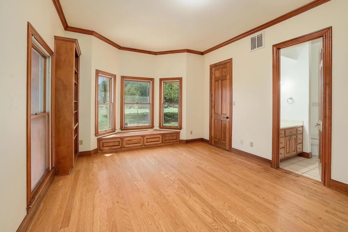 Photo of 3900 Shell RD