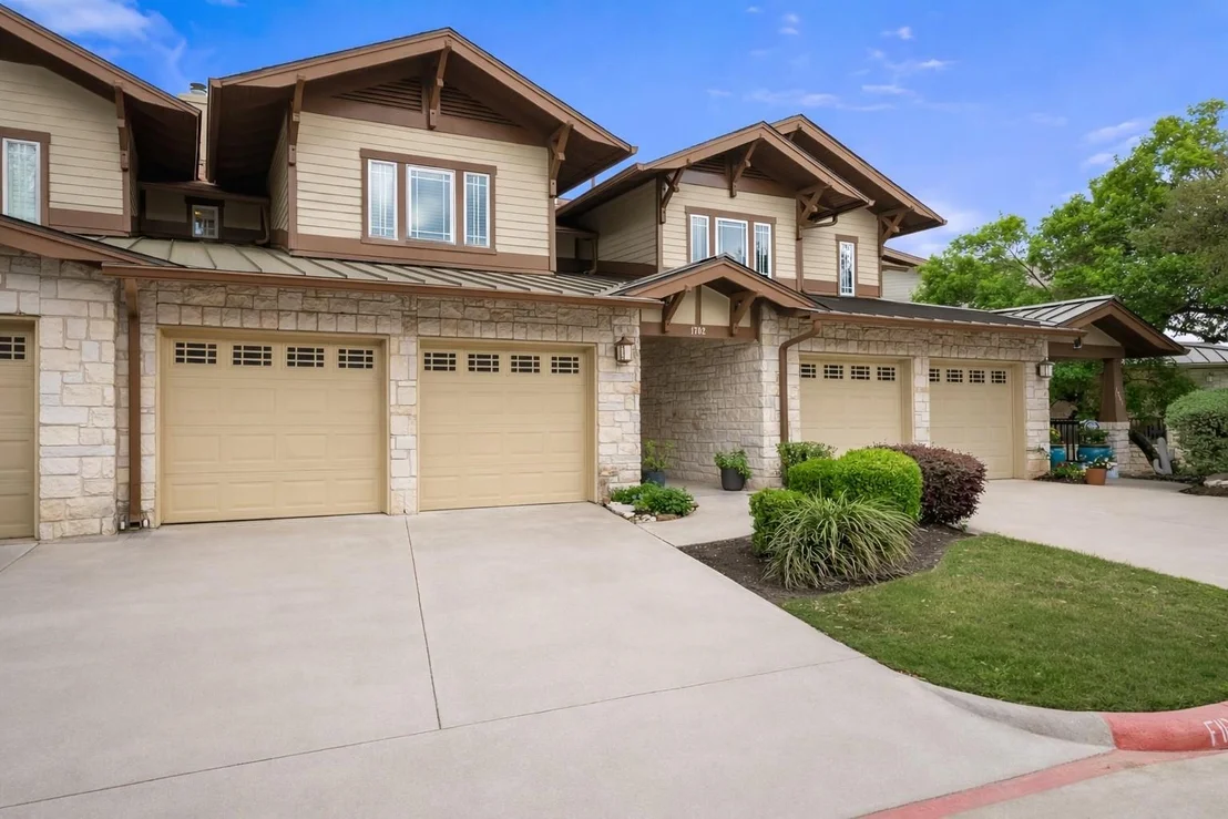Photo of Unit 1702 at 2930 Grand Oaks LOOP
