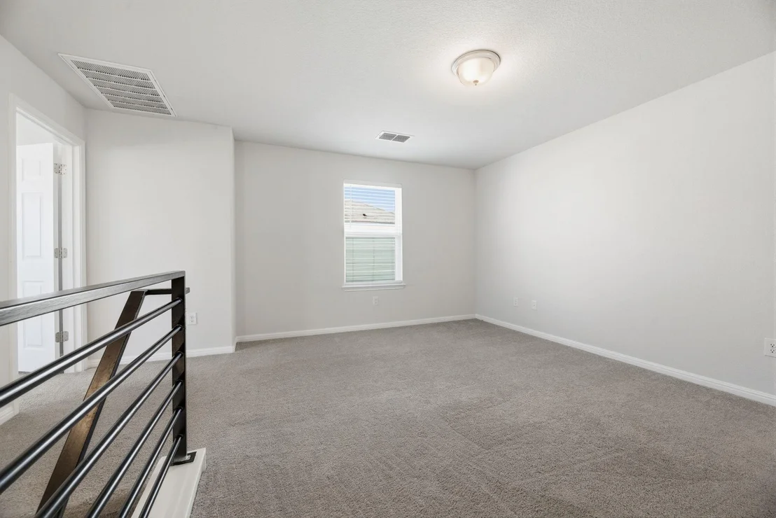 Photo of 211 Silver Glen DR