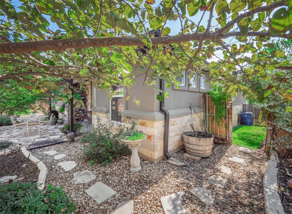 Photo of 308 Buckhorn DR