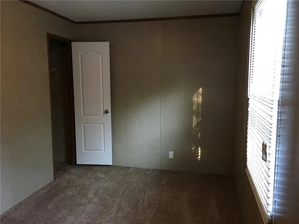 Photo of 1719 Watterson RD