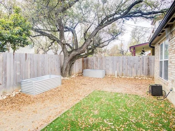 Photo of 2223 Mockingbird DR