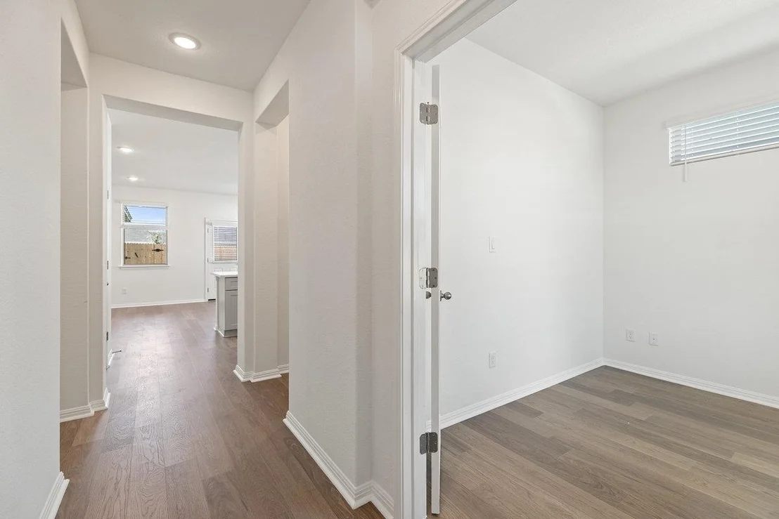 Photo of 180 Condesa ST