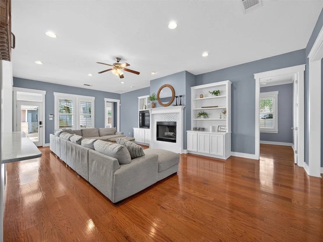 Photo of 2711 Grand Oaks LOOP