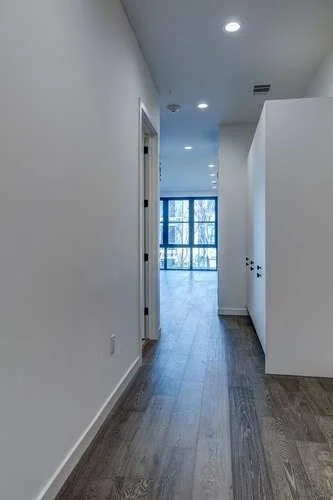 Photo of Unit 116 at 800 Embassy DR