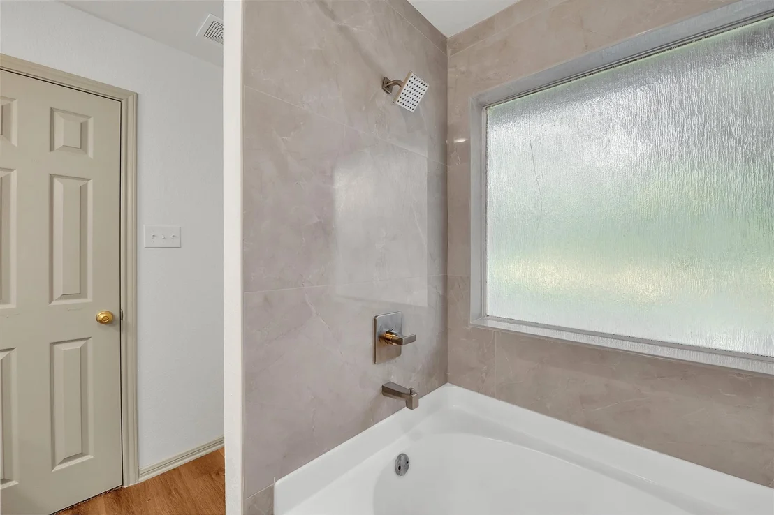 Photo of 42 Great West LOOP