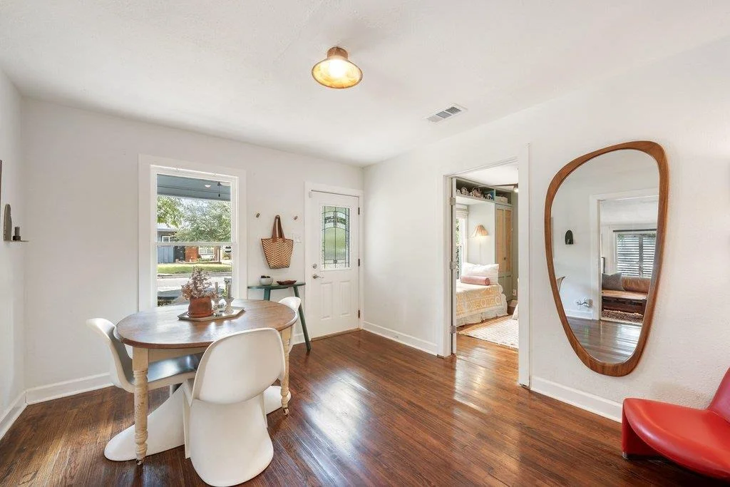 Photo of 403 W 55th ST