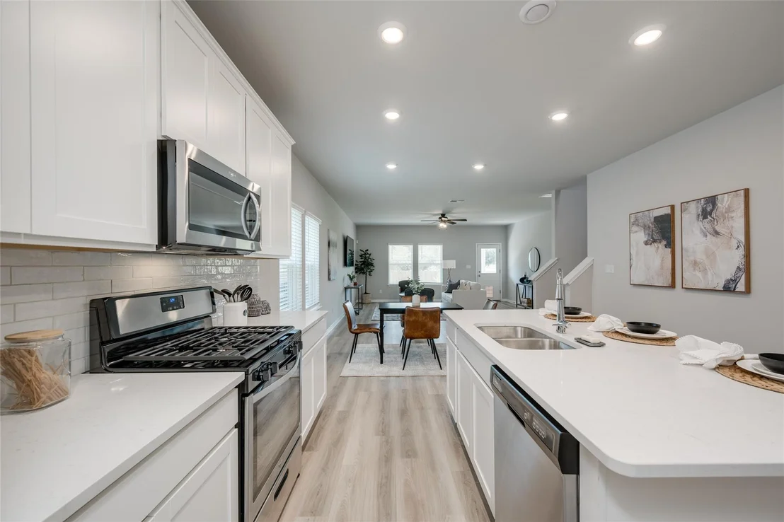 Photo of 909 Bright Gemstone WAY
