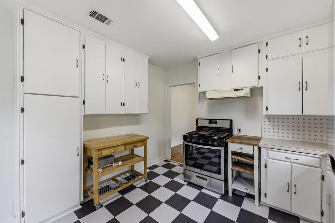 Photo of 5707 Joe Sayers Ave
