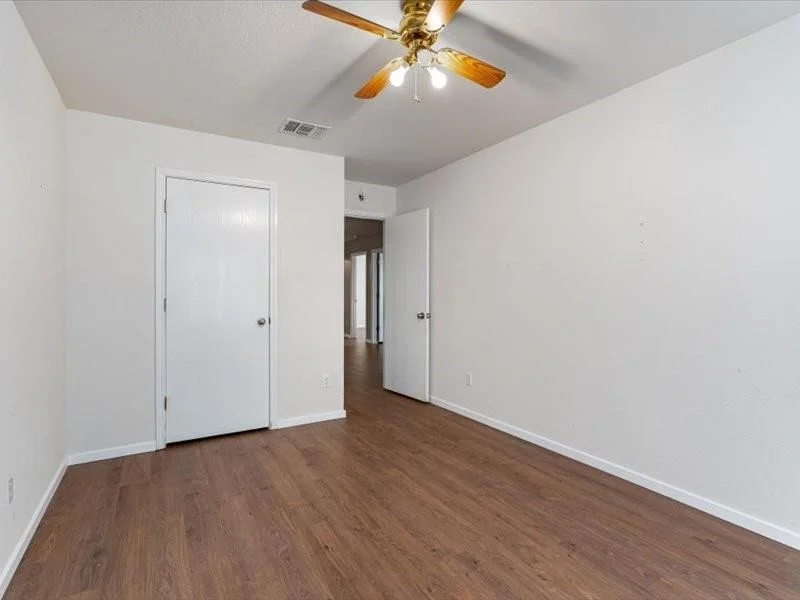 Photo of 204 Herrera TRL
