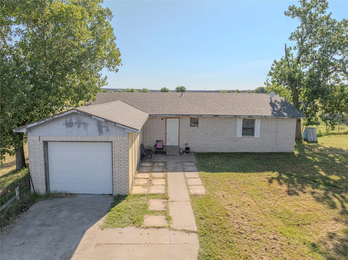 Photo of 9796 E Highway 190 Highway