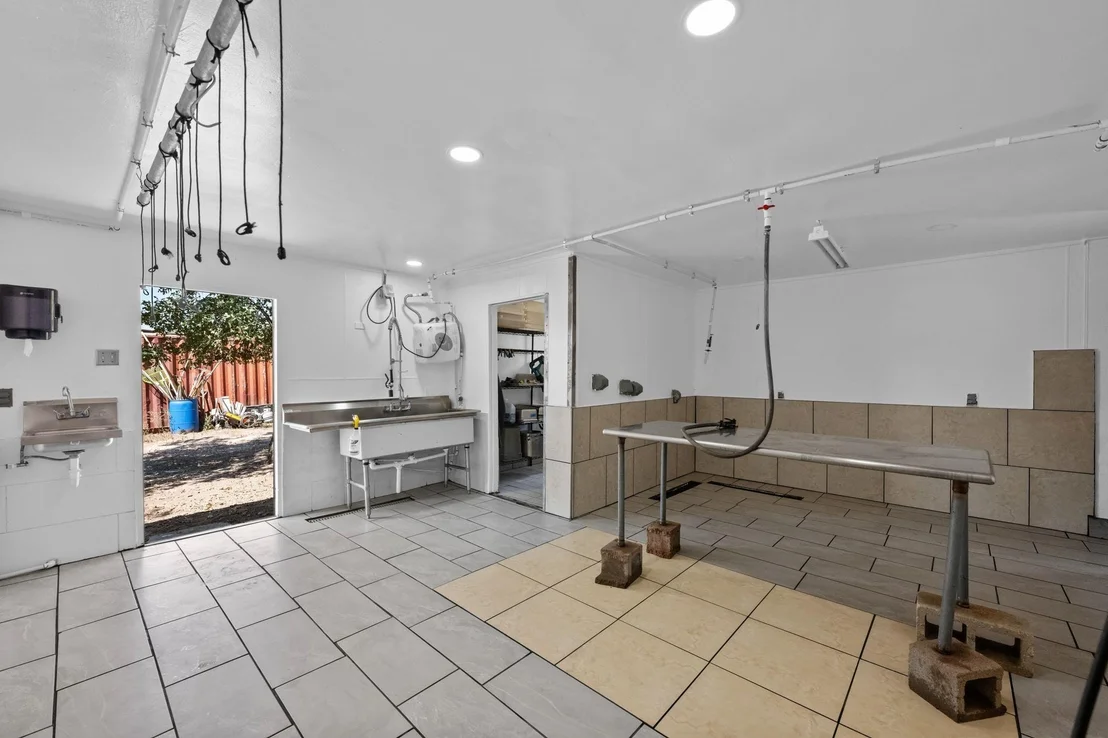 Photo of 376 Jones RD
