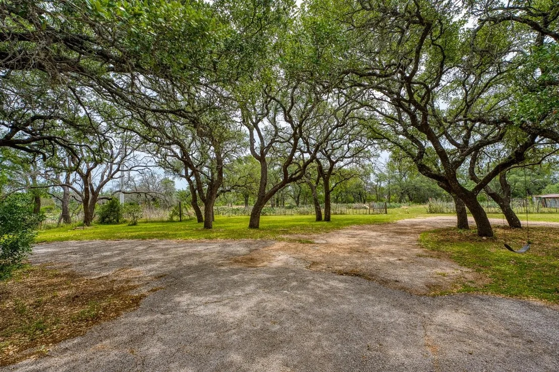 Photo of 624 N US 281