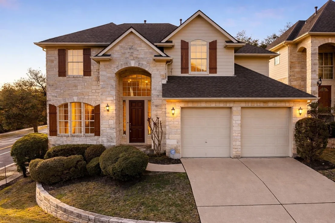 Photo of 9400 Savannah Ridge DR