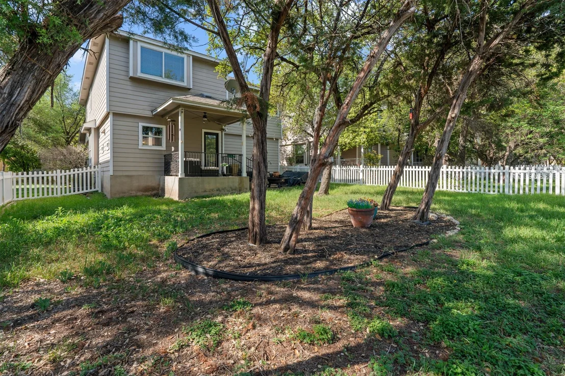 Photo of 913 Bogart RD