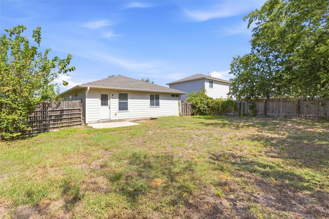 Photo of 221 Ames CV