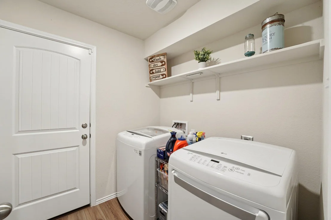 Photo of 184 Pivot DR