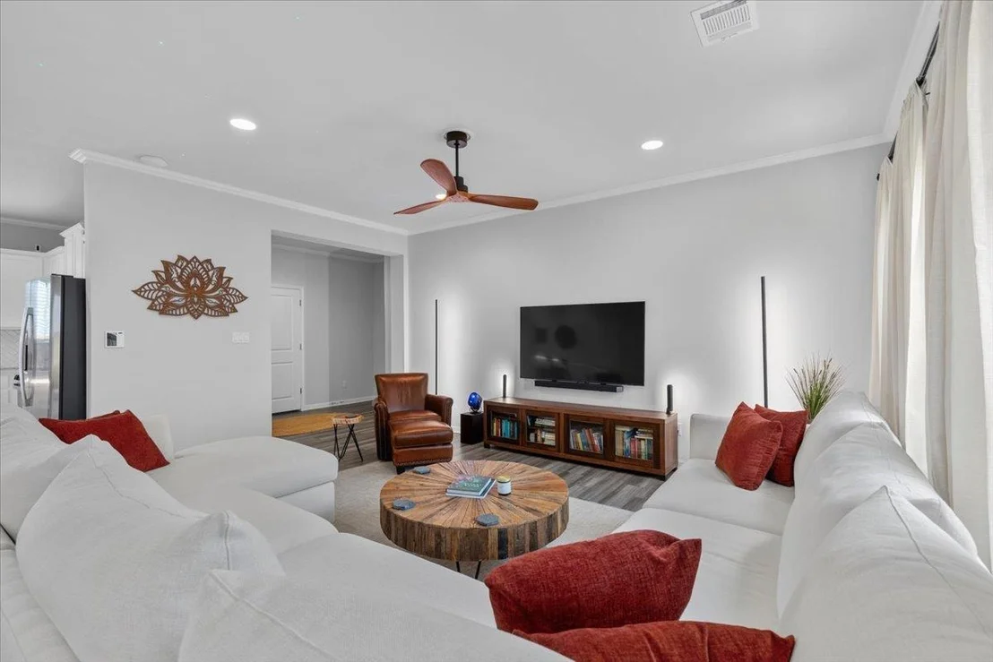 Photo of 242 Trailside LN