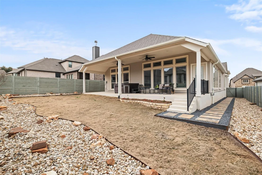 Photo of 112 Gabriel Point LN