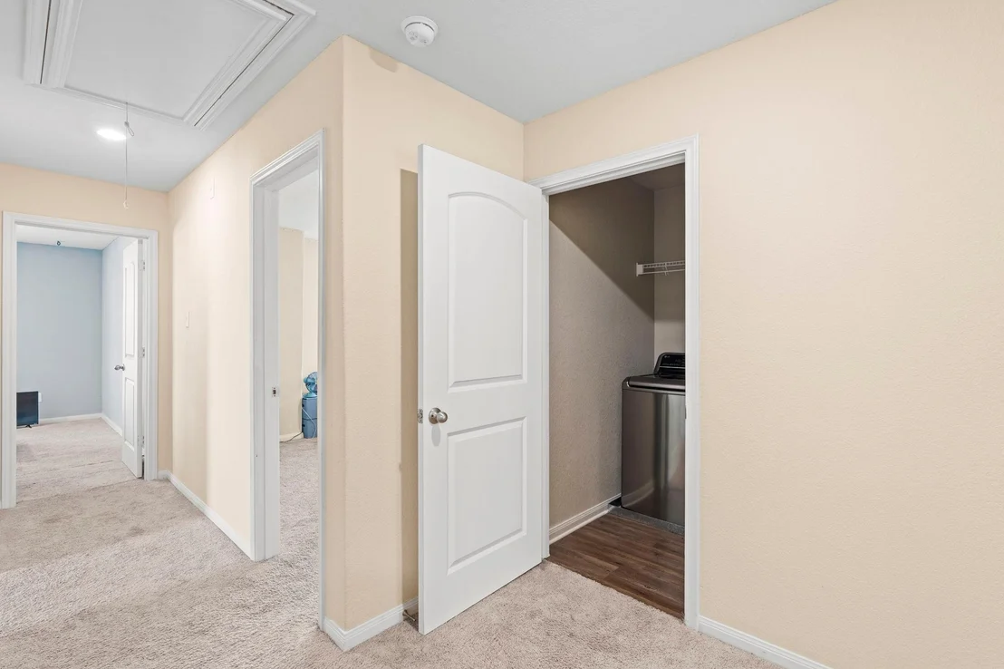 Photo of 1698 Violet LN