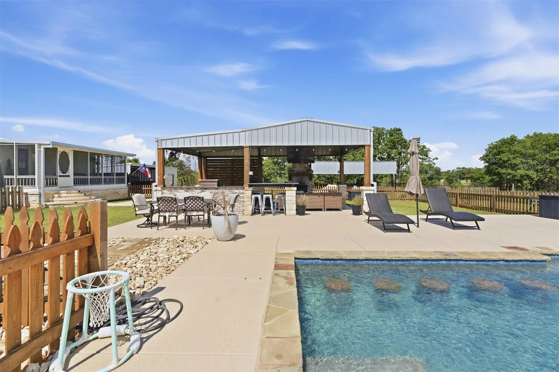 Photo of 2352 County Road 239