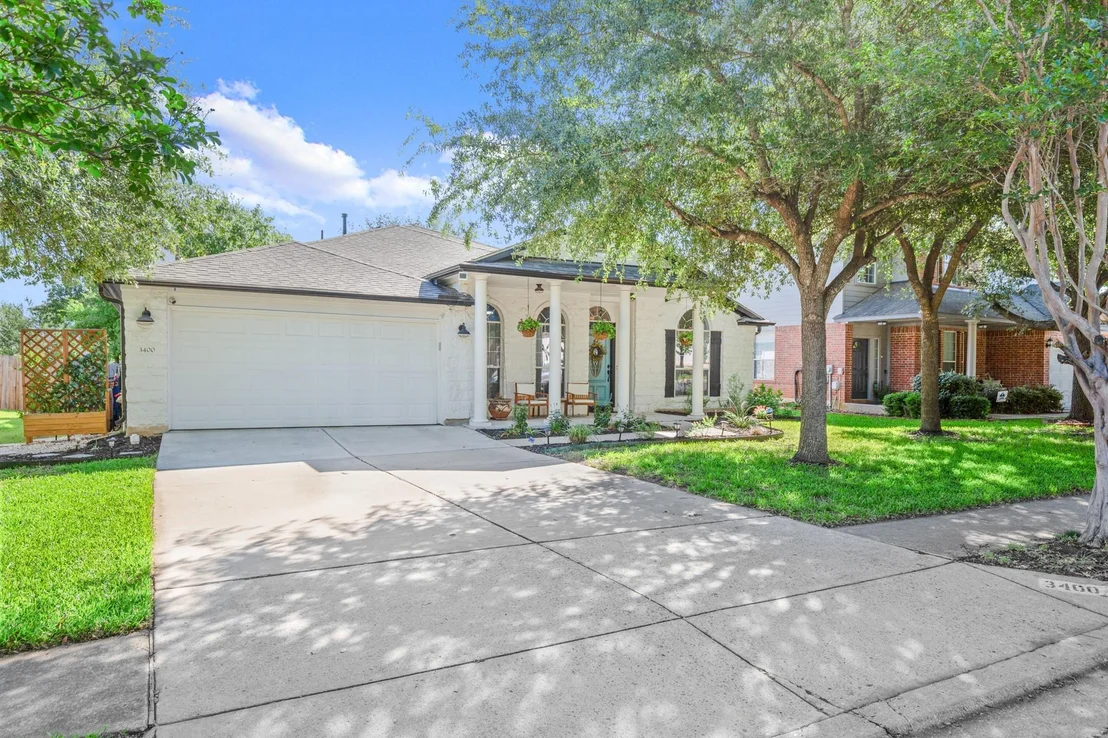 Photo of 3400 Lynnbrook DR