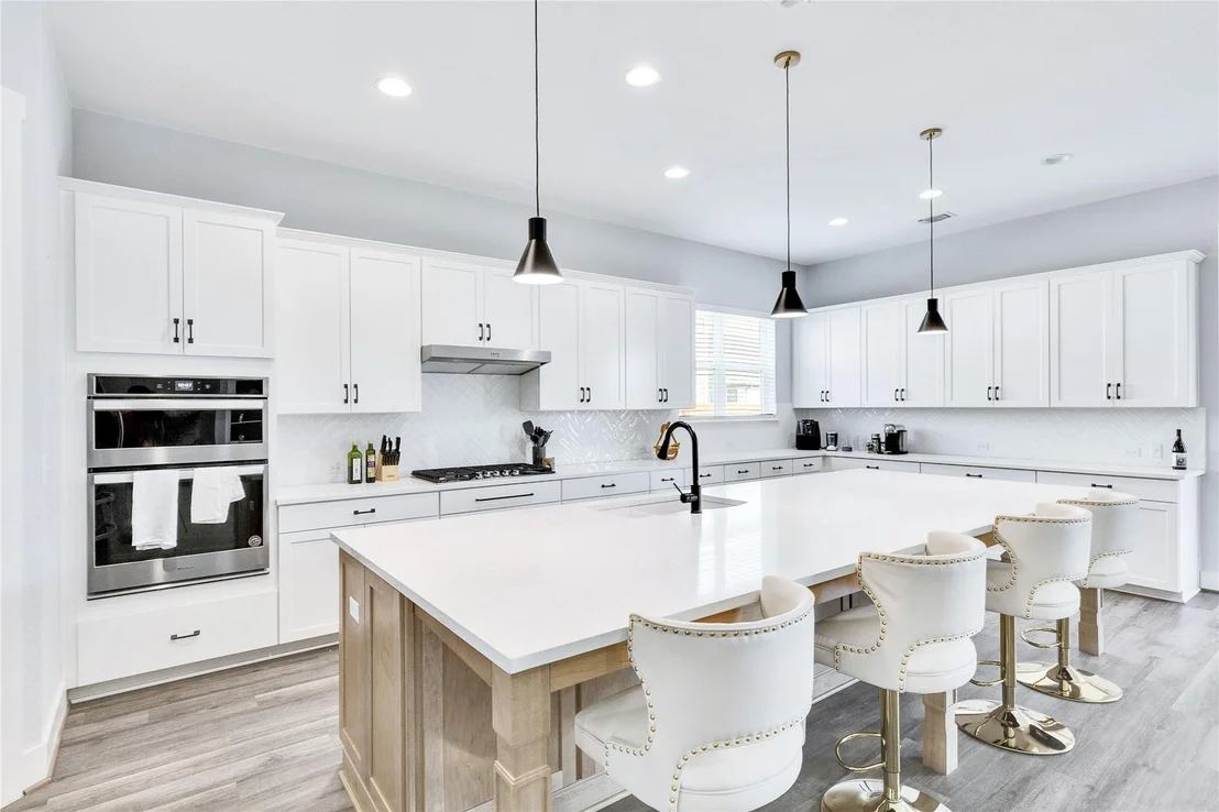 Photo of 8308 Orizzonte ST