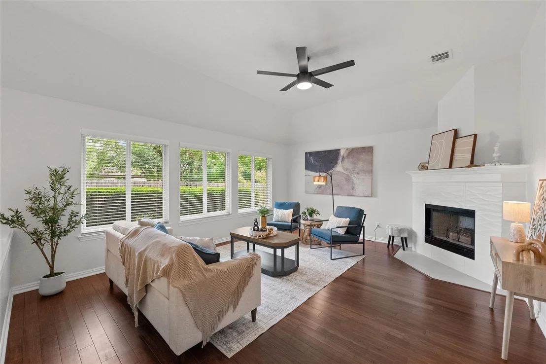 Photo of 3616 Sawmill DR