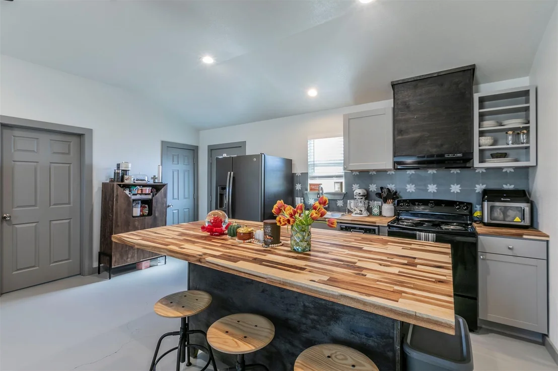 Photo of 4613 Joseph DR