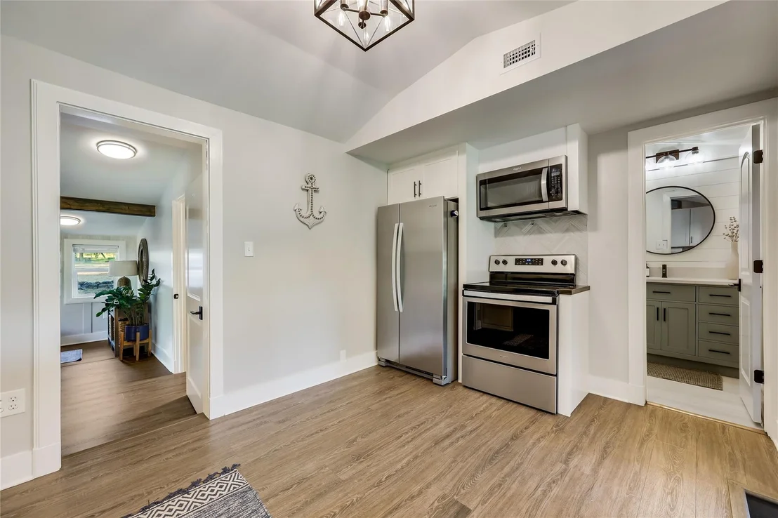 Photo of 23614 Midway DR