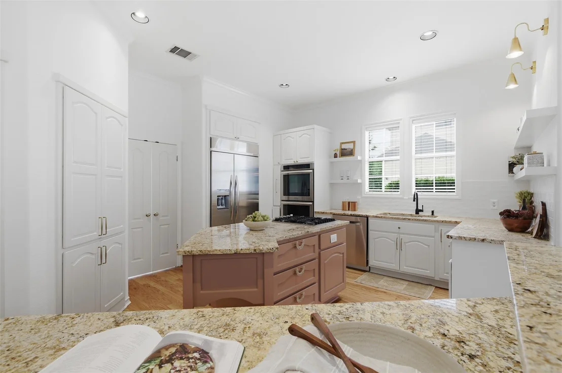 Photo of 1717 Allium DR