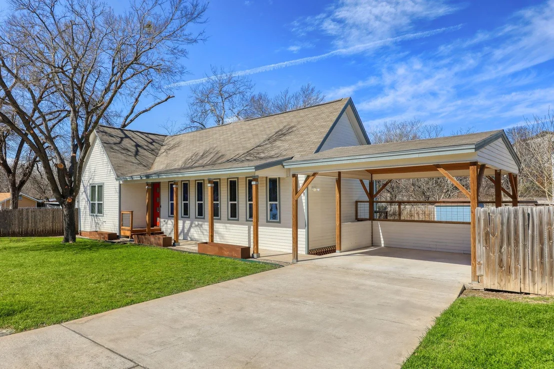 Photo of 1704 Webberville RD