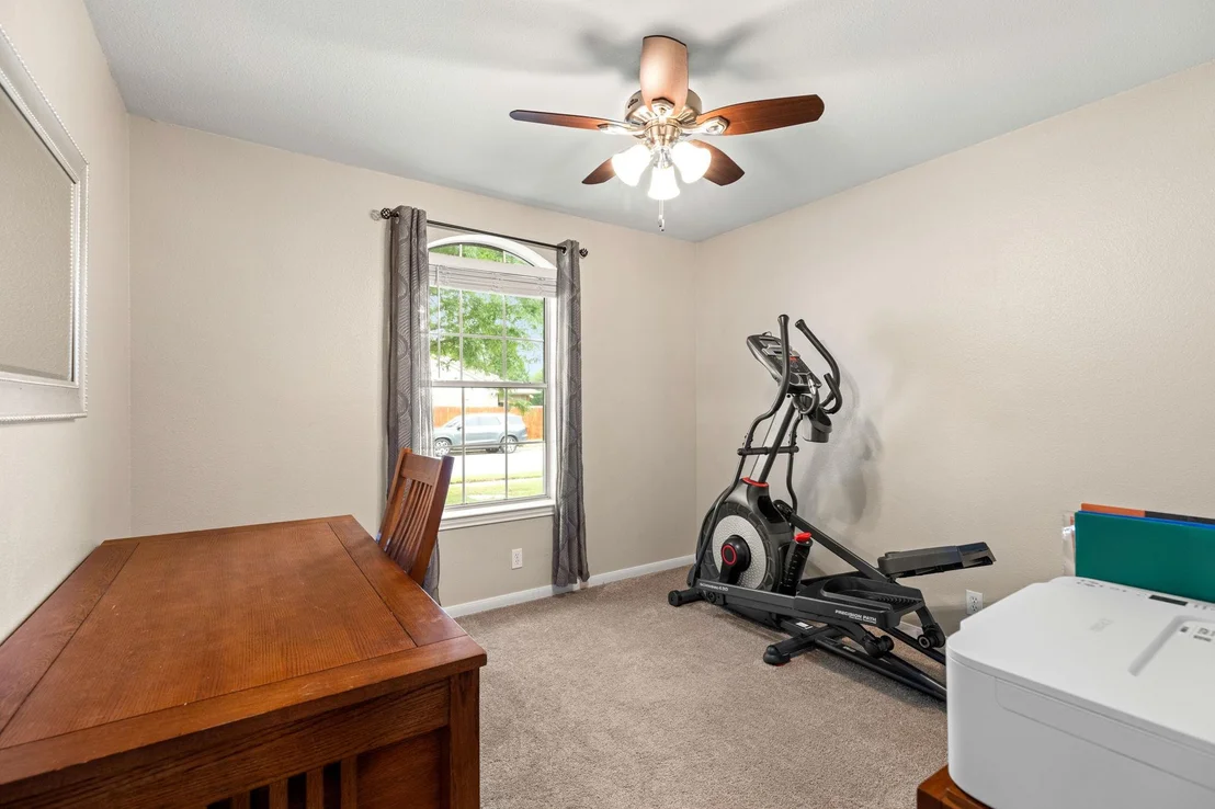 Photo of 319 Willowbrook DR