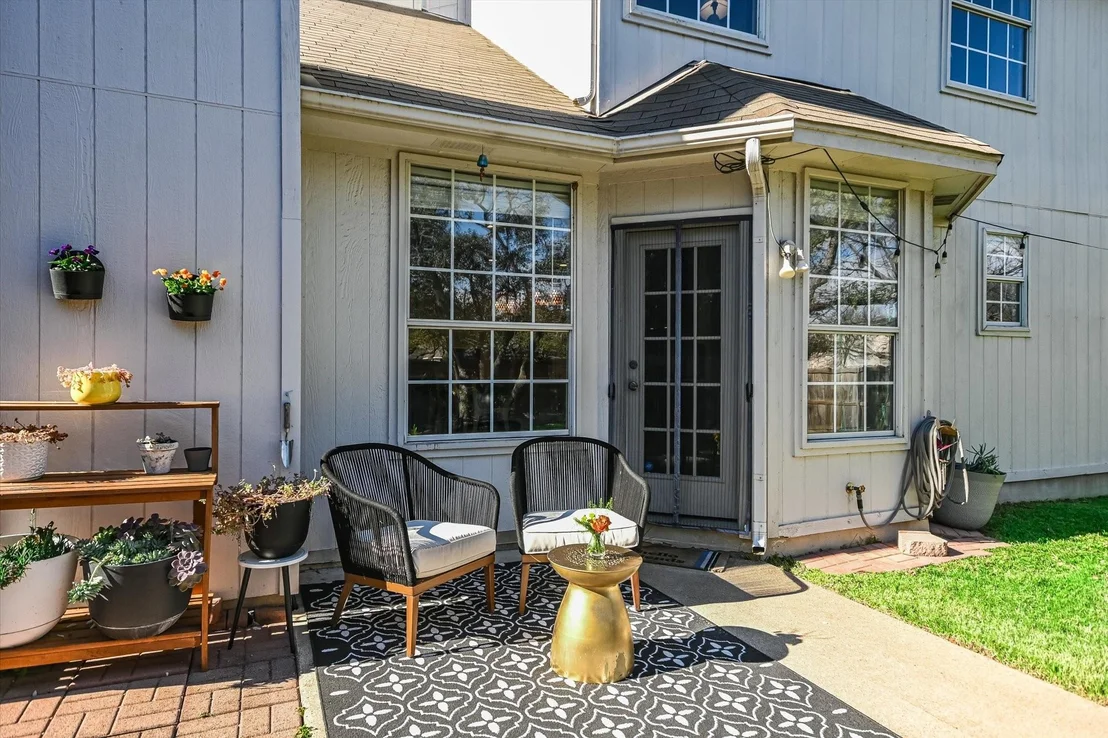 Photo of 8529 Axis DR