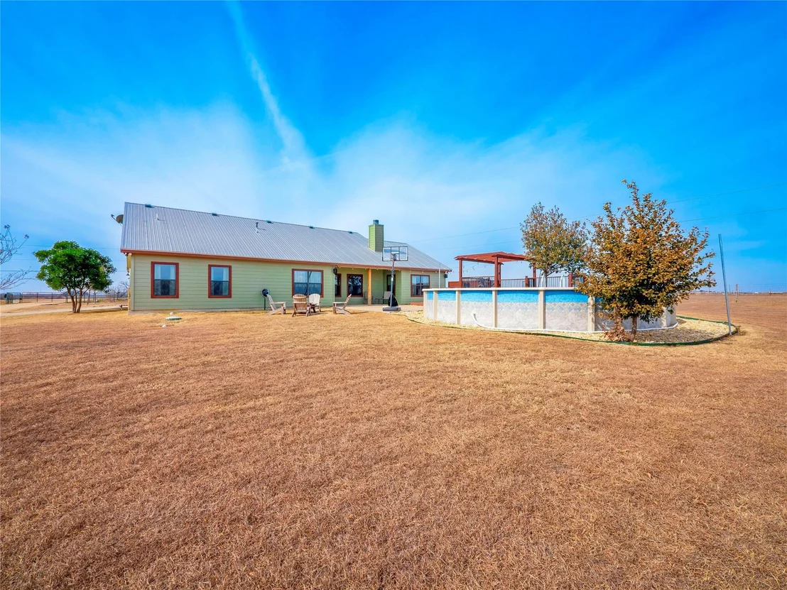 Photo of 877 County Road 455