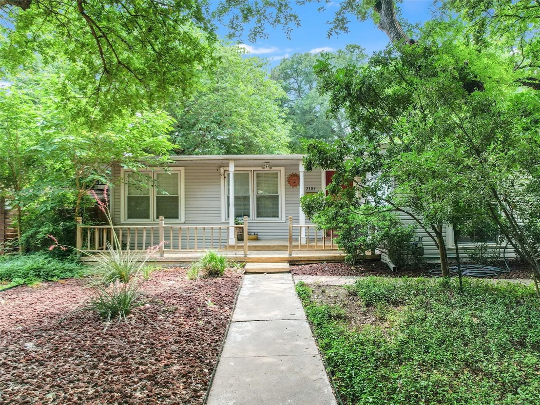 Photo of 2103 Tower DR