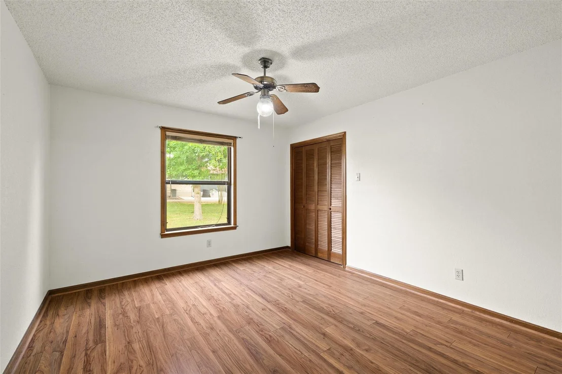 Photo of 708 Post Oak DR
