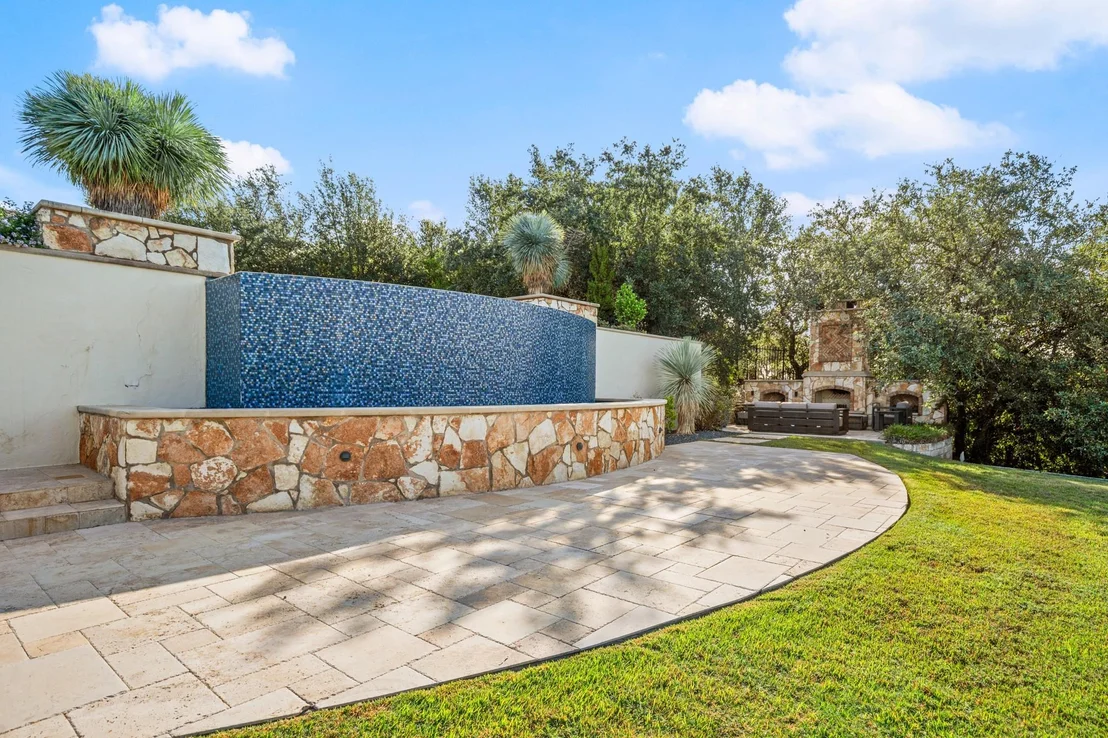 Photo of 1832 Windy Walk CV