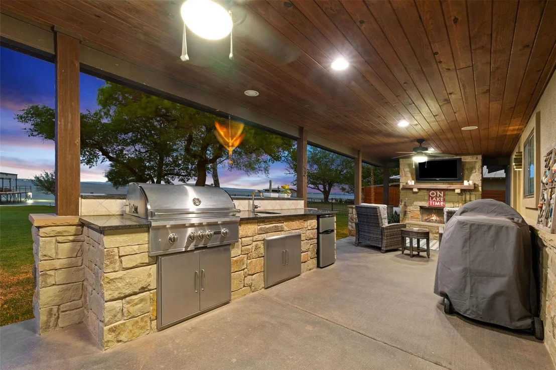 Photo of 348 Carlson CIR