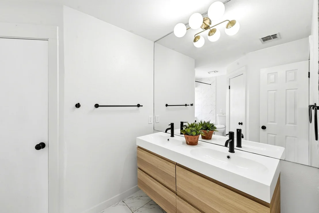 Photo of 7912 Finch TRL