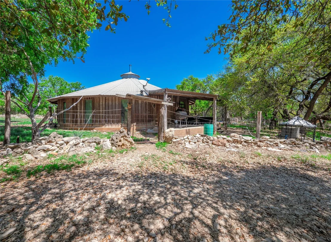 Photo of 21500 Firefly RD